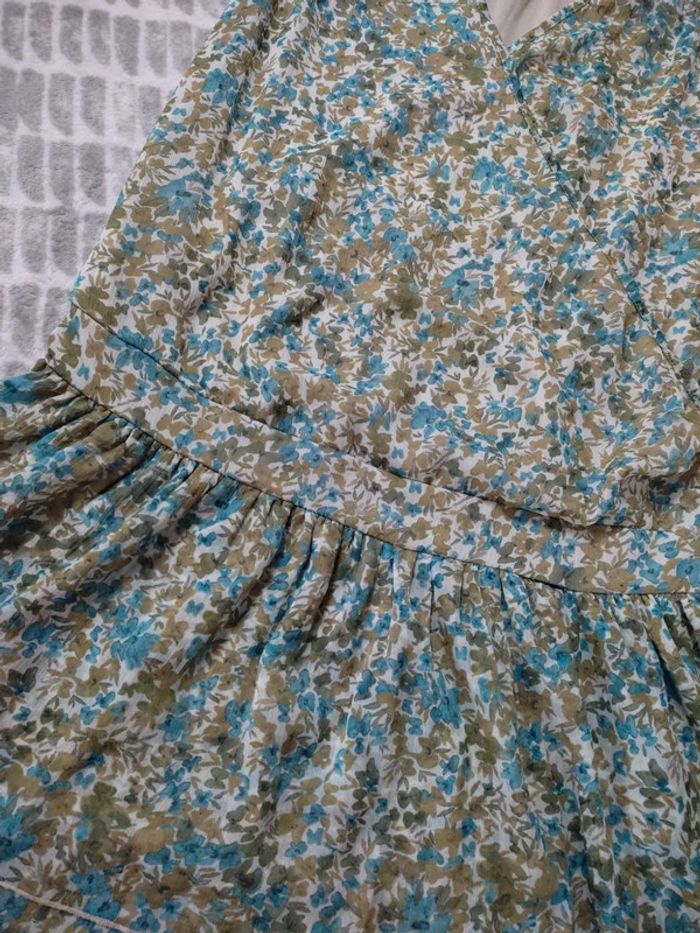 Robe mi longue a fleurs bleu et vert Phildar taille 38 - photo numéro 2