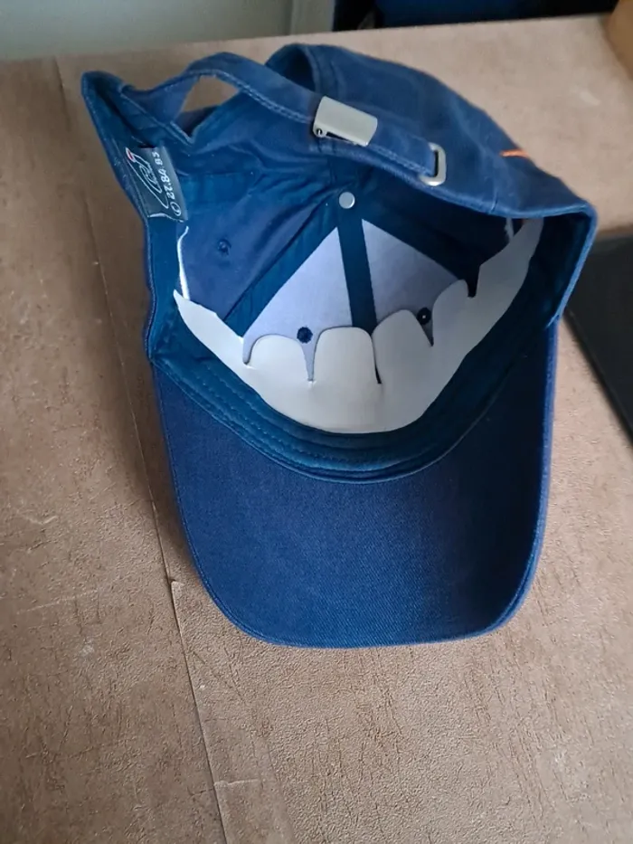 Casquette Air Calédonie neuve Nouvelle Calédonie - photo numéro 3