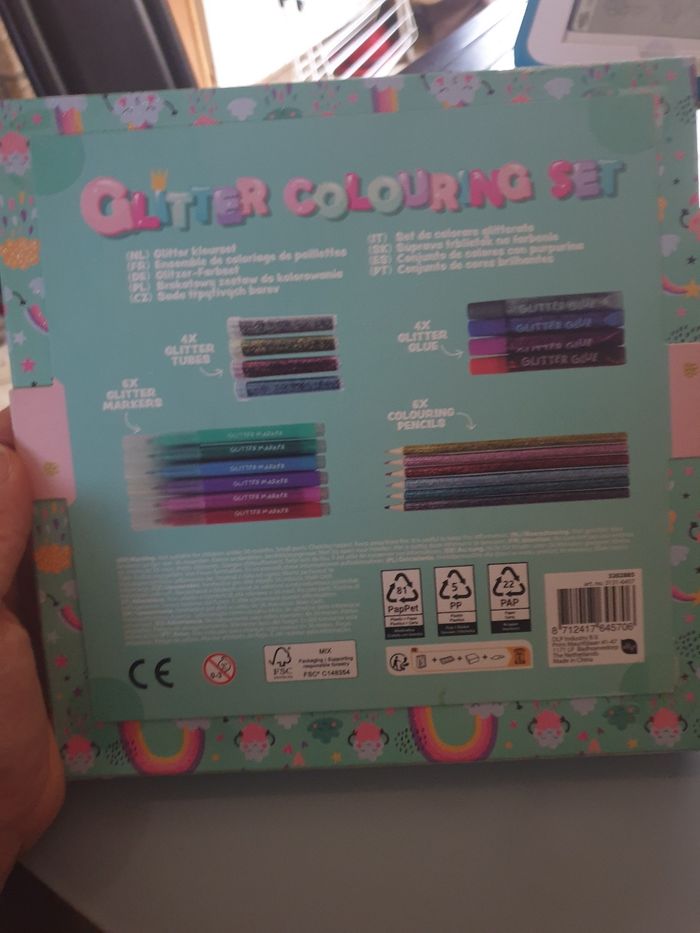 Glitter colouring set - photo numéro 2