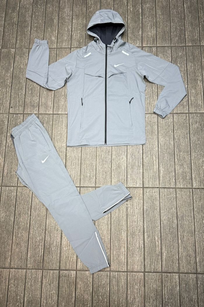 Ensemble Nike