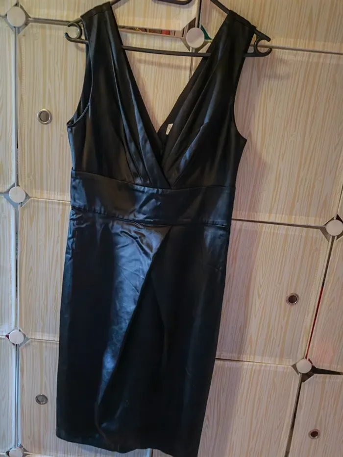 Robe mi-longue