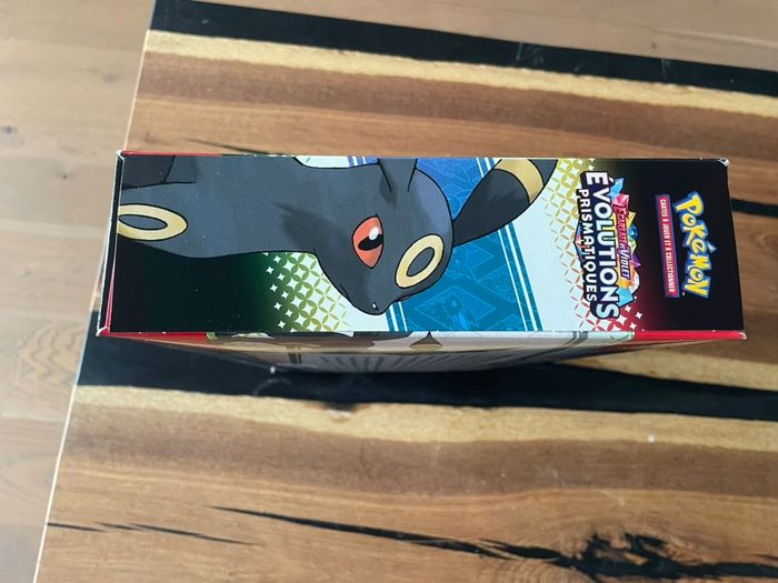 Pokémon - Coffret Collection Premium Figurine EV8.5 : Évolutions Prismatiques - photo numéro 4