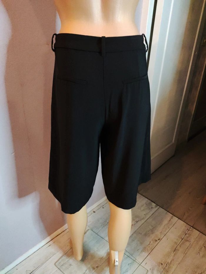 Short chic reserved taille 34 - photo numéro 4