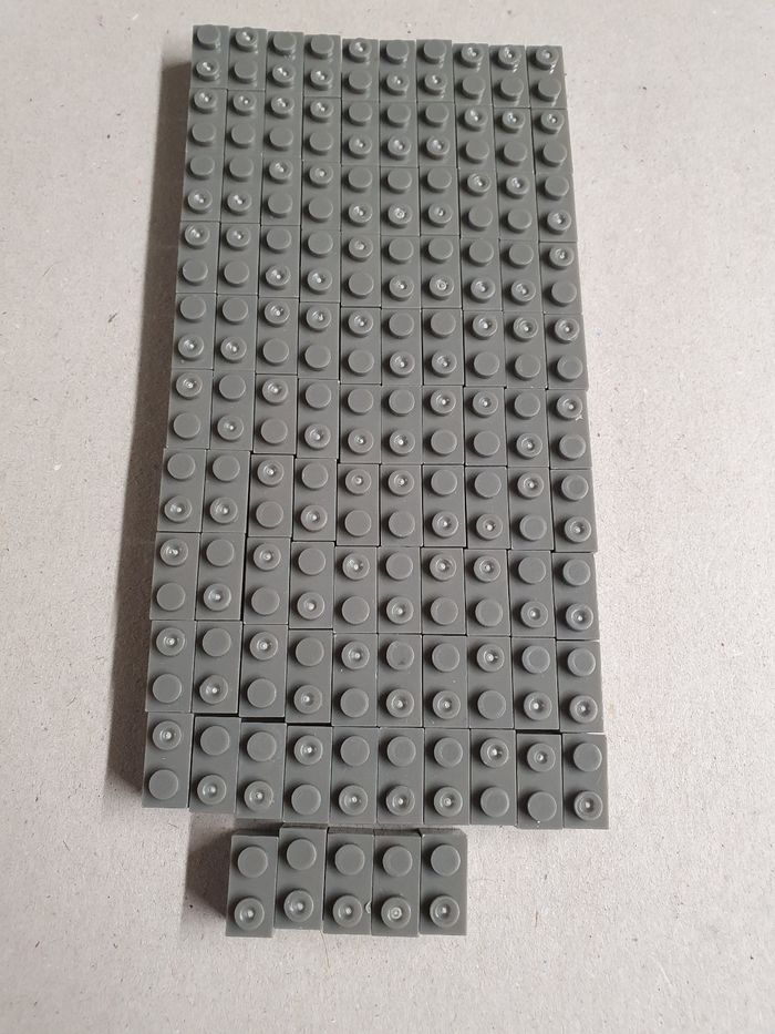 Lot de 105 briques 2x1 gris foncé