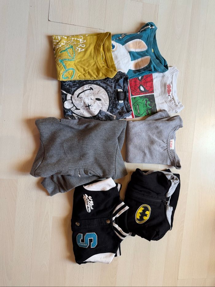 Lot vêtements garçon 4 ans