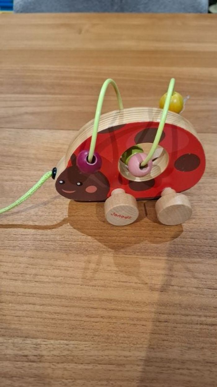 Janod - Coccinelle à tirer et boulier