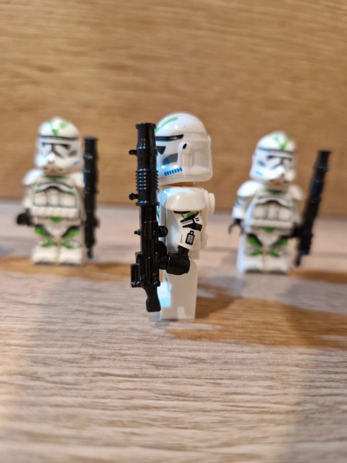 Figurines type lego 4 clones vert star wars - photo numéro 3