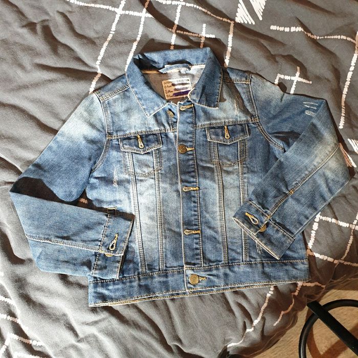 Lot vestes fille 8ans - photo numéro 3