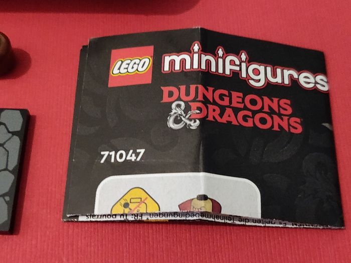 Minifig Lego Dwarf Barbarian Dungeons & Dragons et accessoires - Parfait État - avec boîte - Lego Original - photo numéro 5