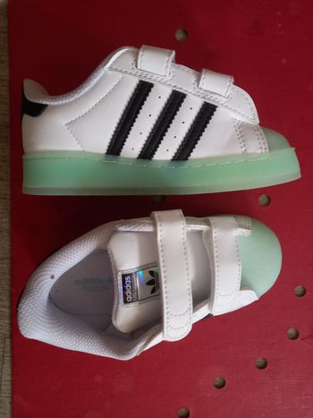 Baskets lumineux enfant Adidas star led lights baskets garçon 26 baskets fille 26 NEUF