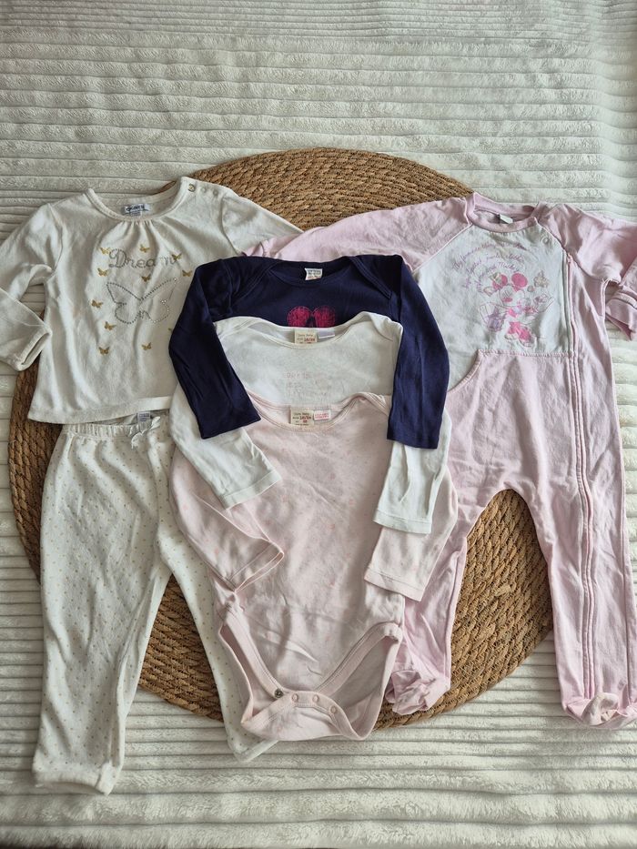 Lot fille 24 mois bodies + grenouillères Okaïdi