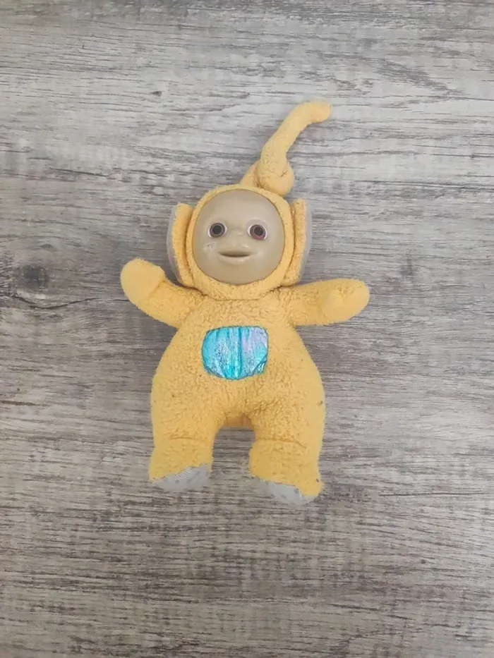 Peluche Teletubbies jaune Laa-Laa
