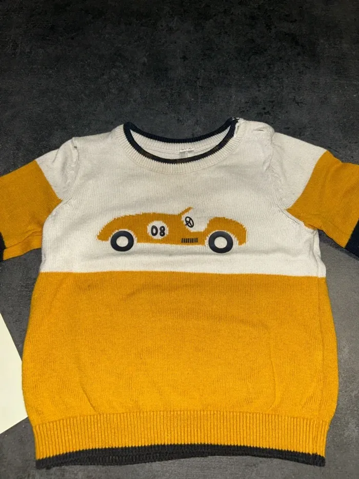 Pull « voiture jaune » - photo numéro 2