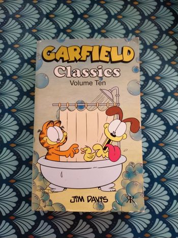 Garfield classics volume Ten 2002
