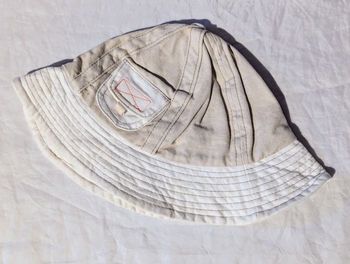 Chapeau Bob Beige Poche Scratch Large Bandeau Inférieur Vêtement Accessoire Petits Enfants Bébés