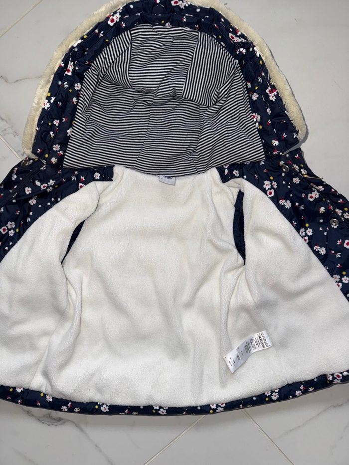 Doudoune Petit Bateau – 12 mois – motif fleuri bleu marine - photo numéro 3
