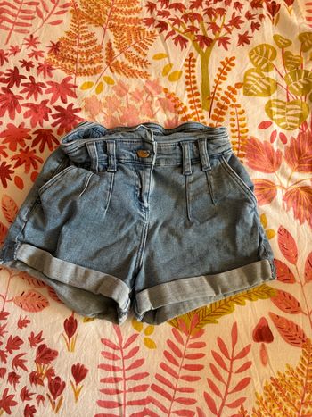 Short fille 