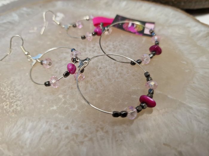 Boucles D'oreilles Creoles Pendantes Argentées Perles De Verre Hematite Coquillages - photo numéro 9