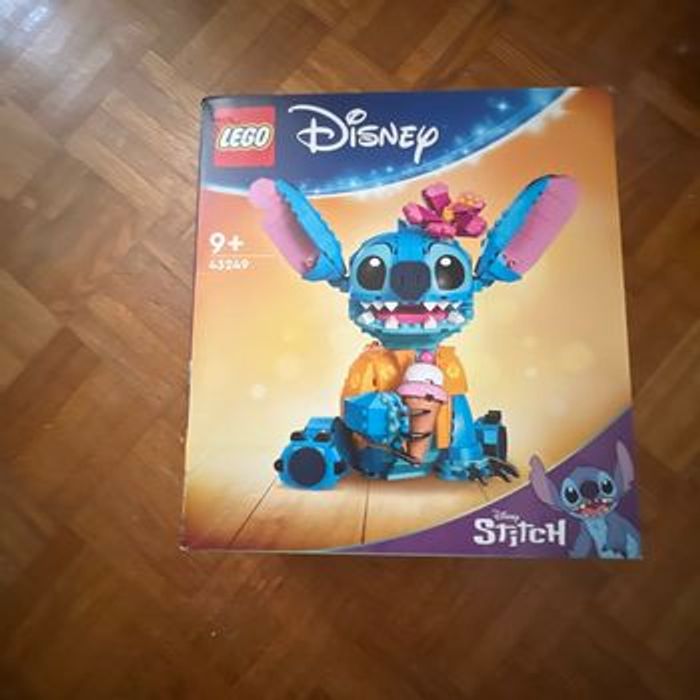 Lego Stitch