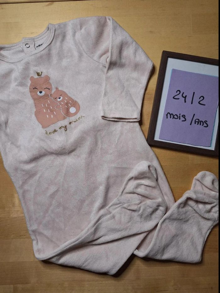 Pyjama pour fille taille 24 mois Marque Gémo très bon état