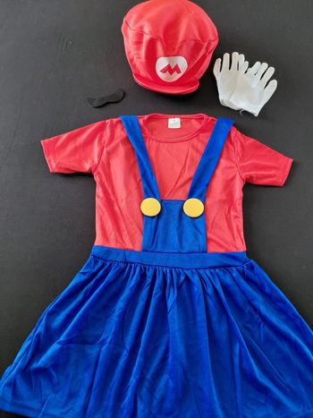 Deguisement Mario petite fille et ces accessoires Taille 5-6ans