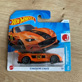 Miniature hot wheels Mazda MX-5 Miata