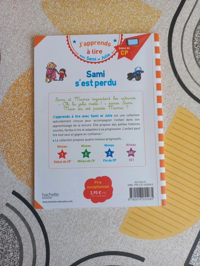 Livre Sami et Julie Sami s'est perdu Début de cp - photo numéro 2