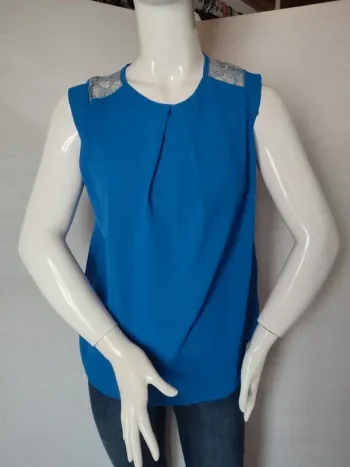 Top bleu
