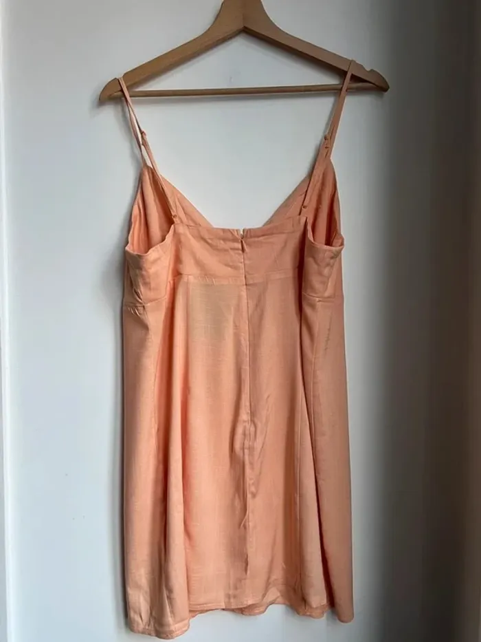 Robe abricot - photo numéro 2