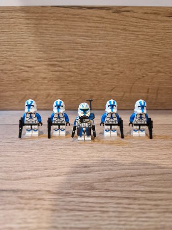 Figurines type lego Commandant Clones Rex + 4 clones de la 501ème star wars