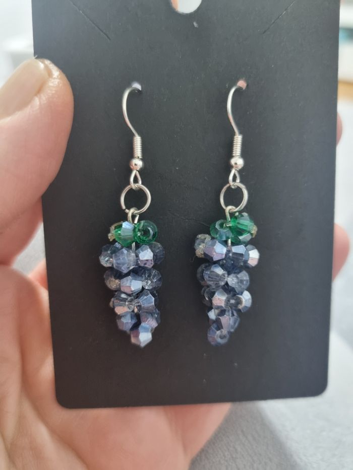 boucles d'oreilles raisins 🍇 fait main - photo numéro 1