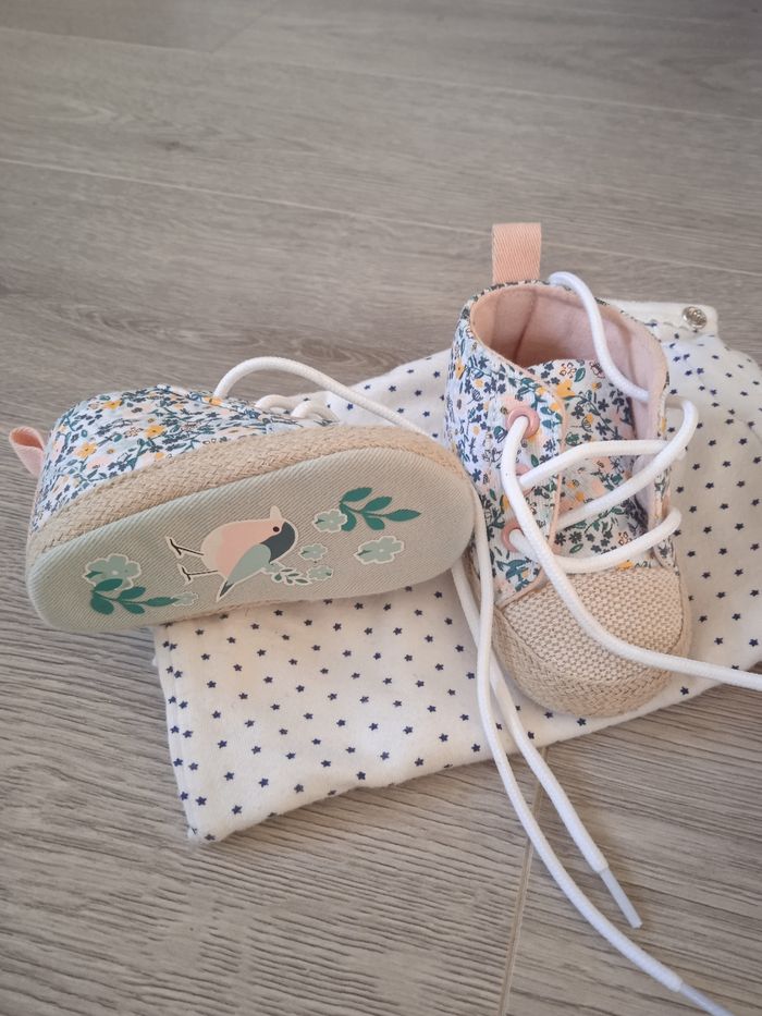 Lot vêtements fille 6mois - photo numéro 8