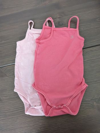 Lot de bodies 9 mois