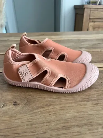 Chaussures aquatiques saumon Liewood