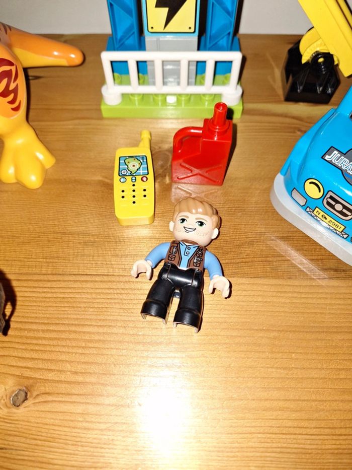 Lego duplo 10880 tour du tirex - photo numéro 4