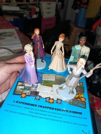 Lot figurines Reine des neiges 2