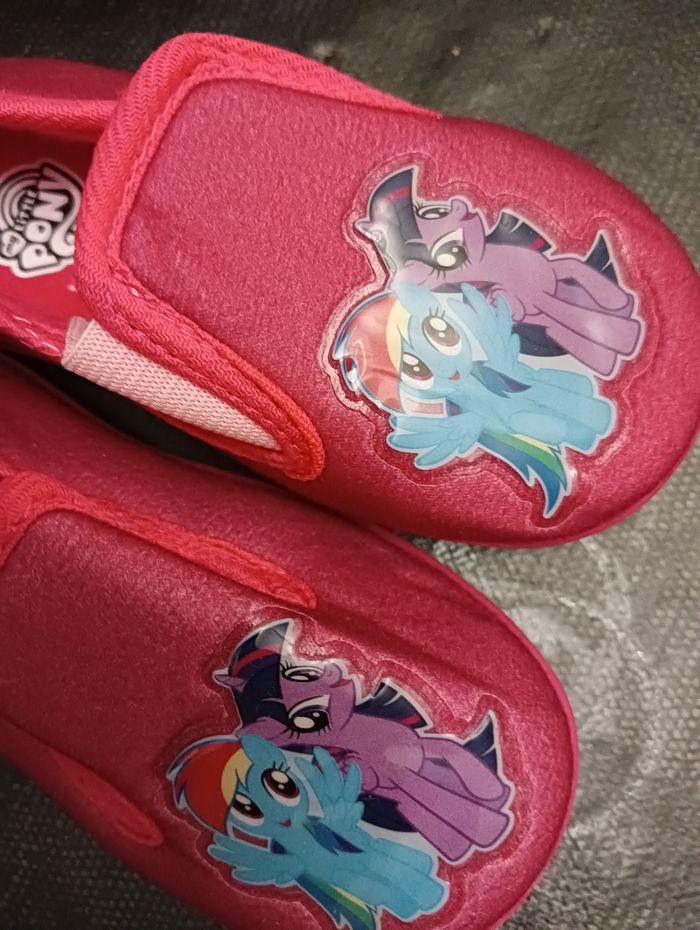 Chaussons My Little Pony taille 24 🎁 NEUF - photo numéro 3