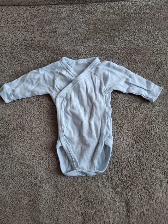 Lot 2 bodys + 1 pyjama naissance - photo numéro 6