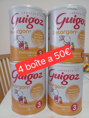 4 boîte de lait guigoz 3 ème âge a 50€