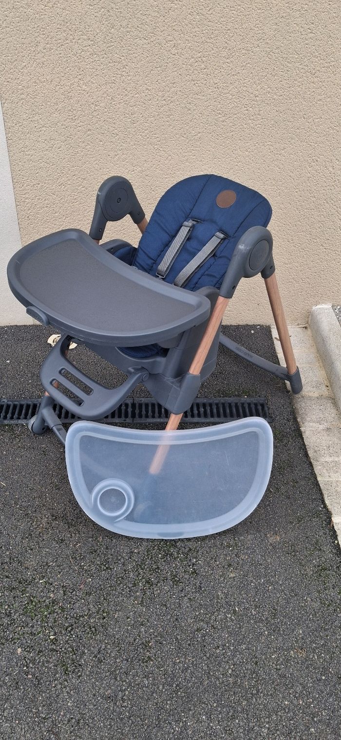 Chaise haute - photo numéro 2