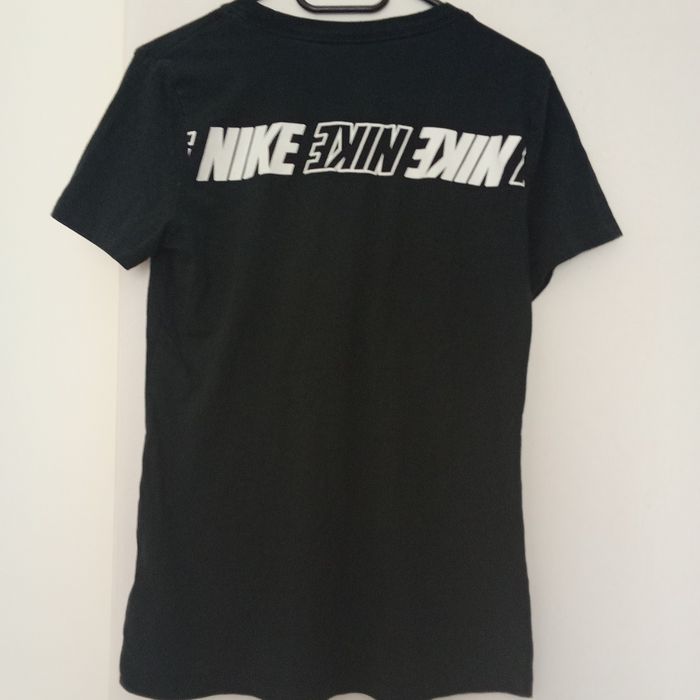 Tee shirt Nike Femme - photo numéro 2