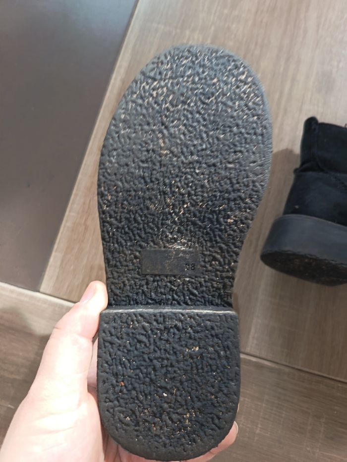 Bottines taille 28 - photo numéro 3