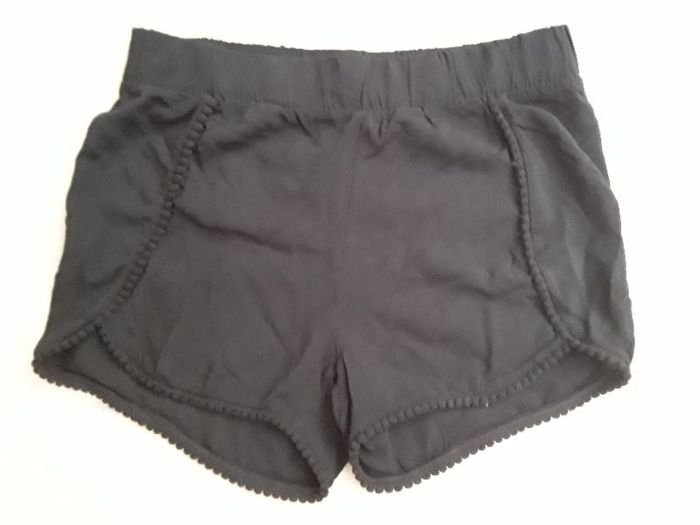 Short noir fluide fille 10 ans GEMO NEUF