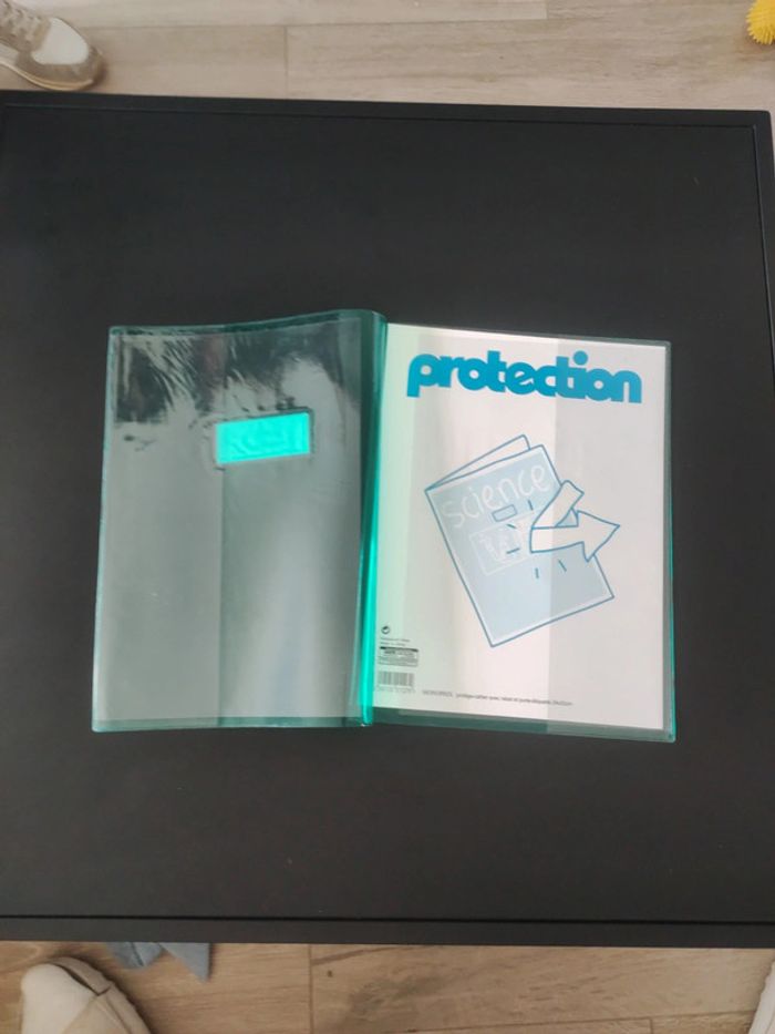 Protège cahier épais - photo numéro 2
