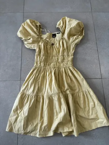 Robe jaune Pinko, taille 36, très bon état
