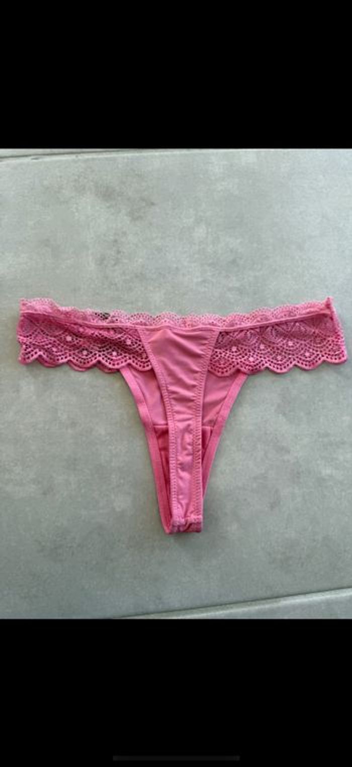 String Taille 36 - photo numéro 7