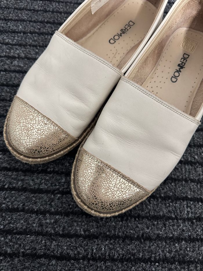 Espadrilles plates beige et bout doré - photo numéro 2