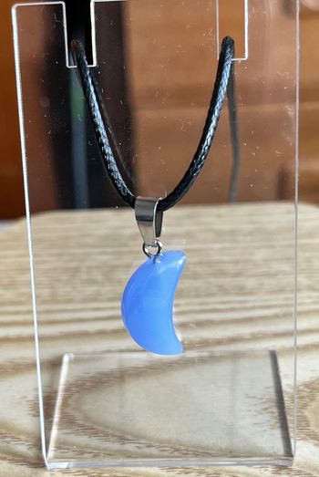 Collier lune  bleu