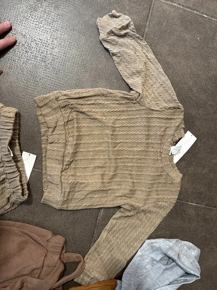 Lot de vêtements bébé - photo numéro 4