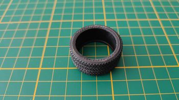 Pneu avant Michelin pièce détachée miniature Dodge viper RT10 1/18 Burago #B03